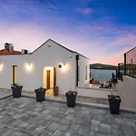 Stunning Home In Zaboric Zaboric
