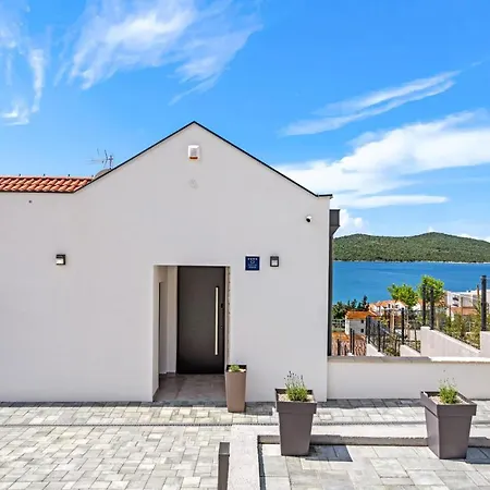 Ferienhaus Awesome Home In Zaboric