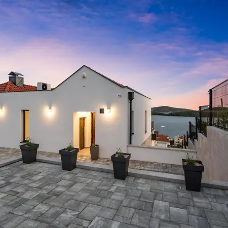 Awesome Home In Zaboric Zaboric