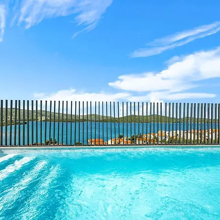 Awesome Home In Zaboric * Zaboric