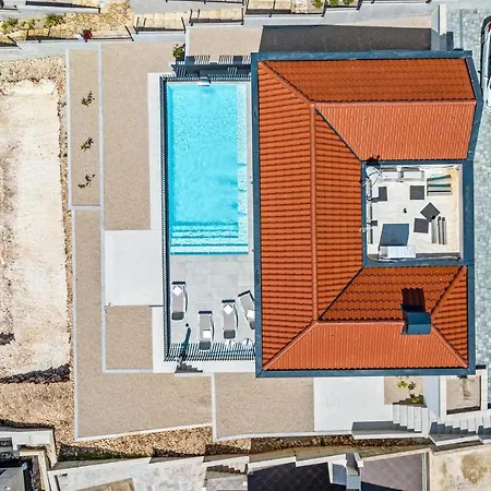 Awesome Home In Zaboric Ferienhaus Zaboric