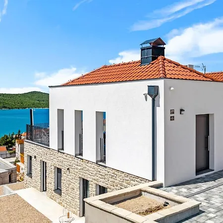 Awesome Home In Zaboric Zaboric