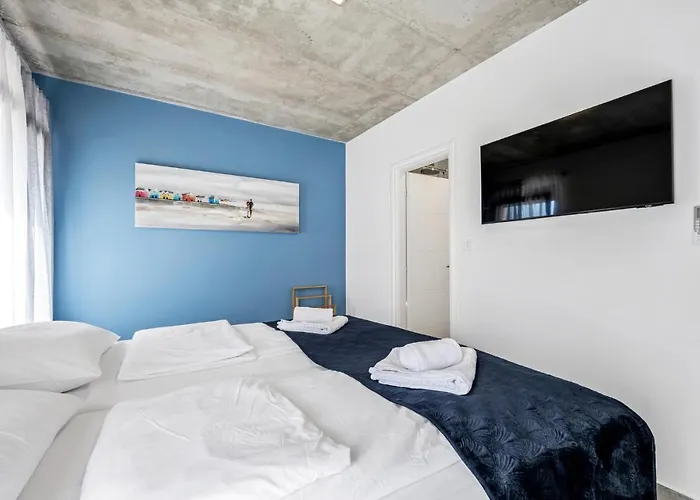 Awesome Home In Zaboric 扎博里克