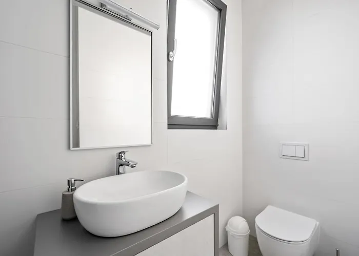 Awesome Home In Zaboric